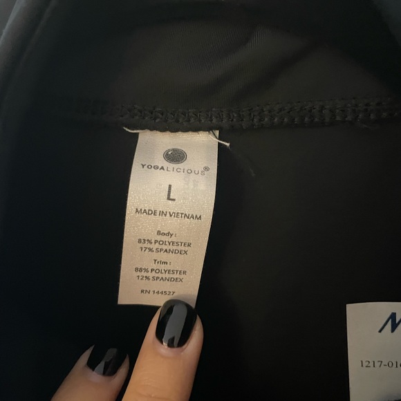 Yogalicious black zip up - Picture 4 of 4